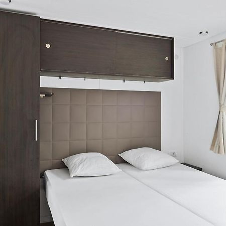 Mobile Homes Solaris Vacanceselect Шибеник Екстер'єр фото