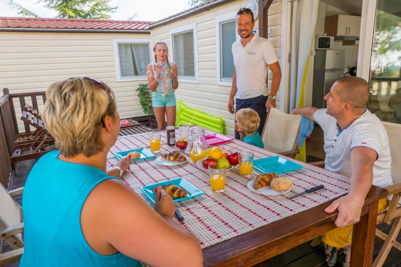 Mobile Homes Solaris Vacanceselect Шибеник Екстер'єр фото